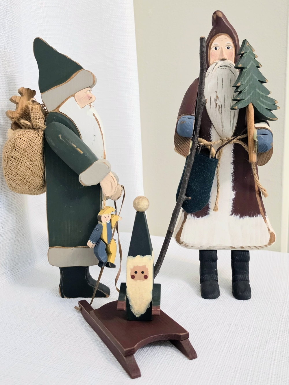 Santa Folkart Wood Slab Figurines 13 InPrimitive Christmas Sled Toys Tree Rustic
